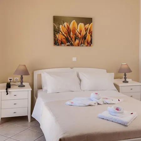 Orion Star 3* Agia Marina (Crete)