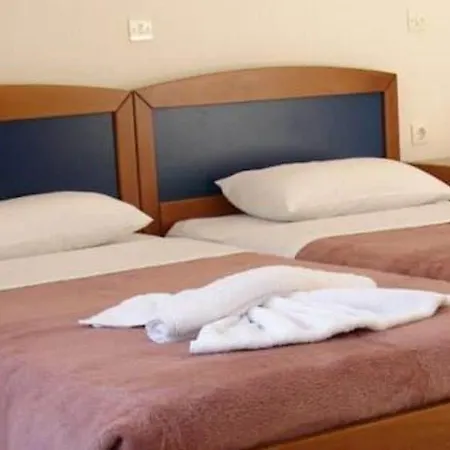 Orion Star Aparthotel Agia Marina (Crete)