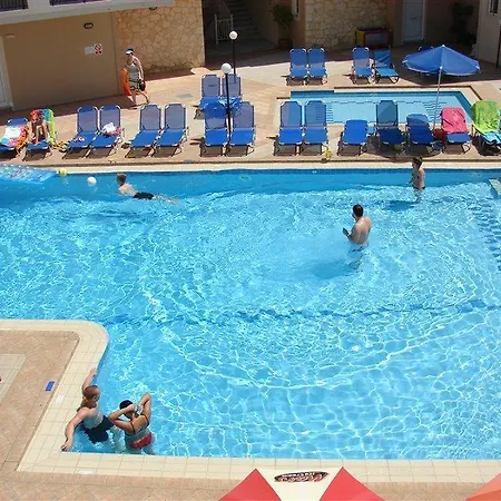 Orion Star Aparthotel 3*